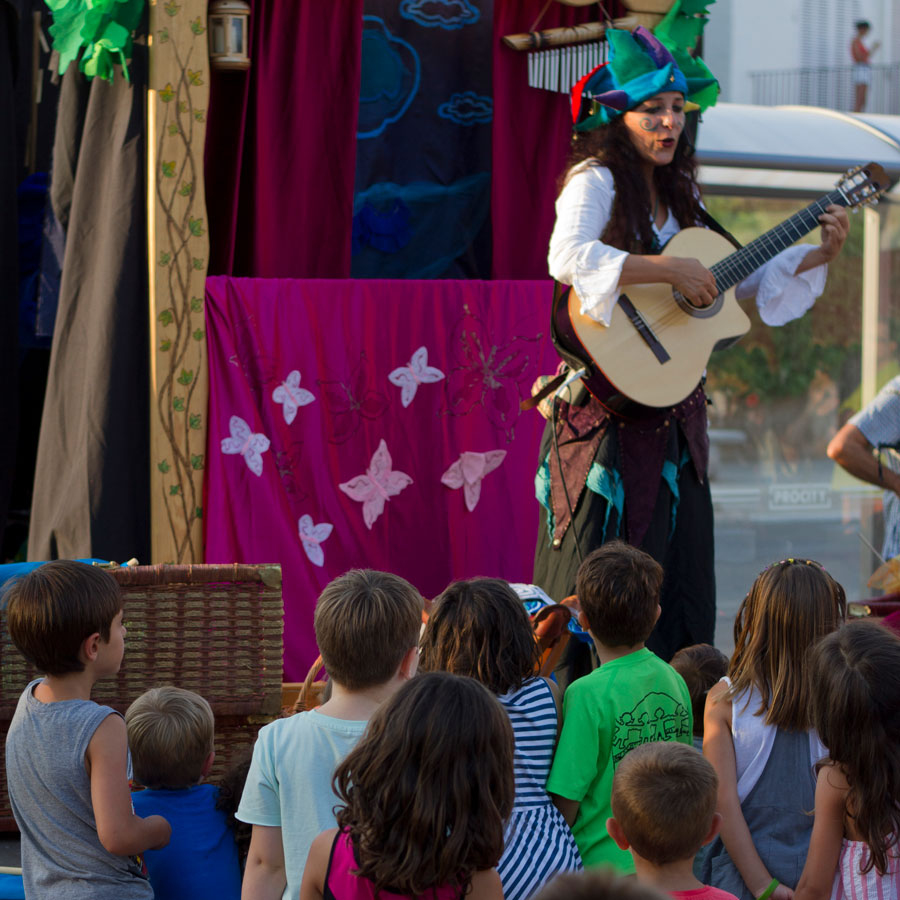 los demonios tentadores - teatro infinito - teatro itinerante